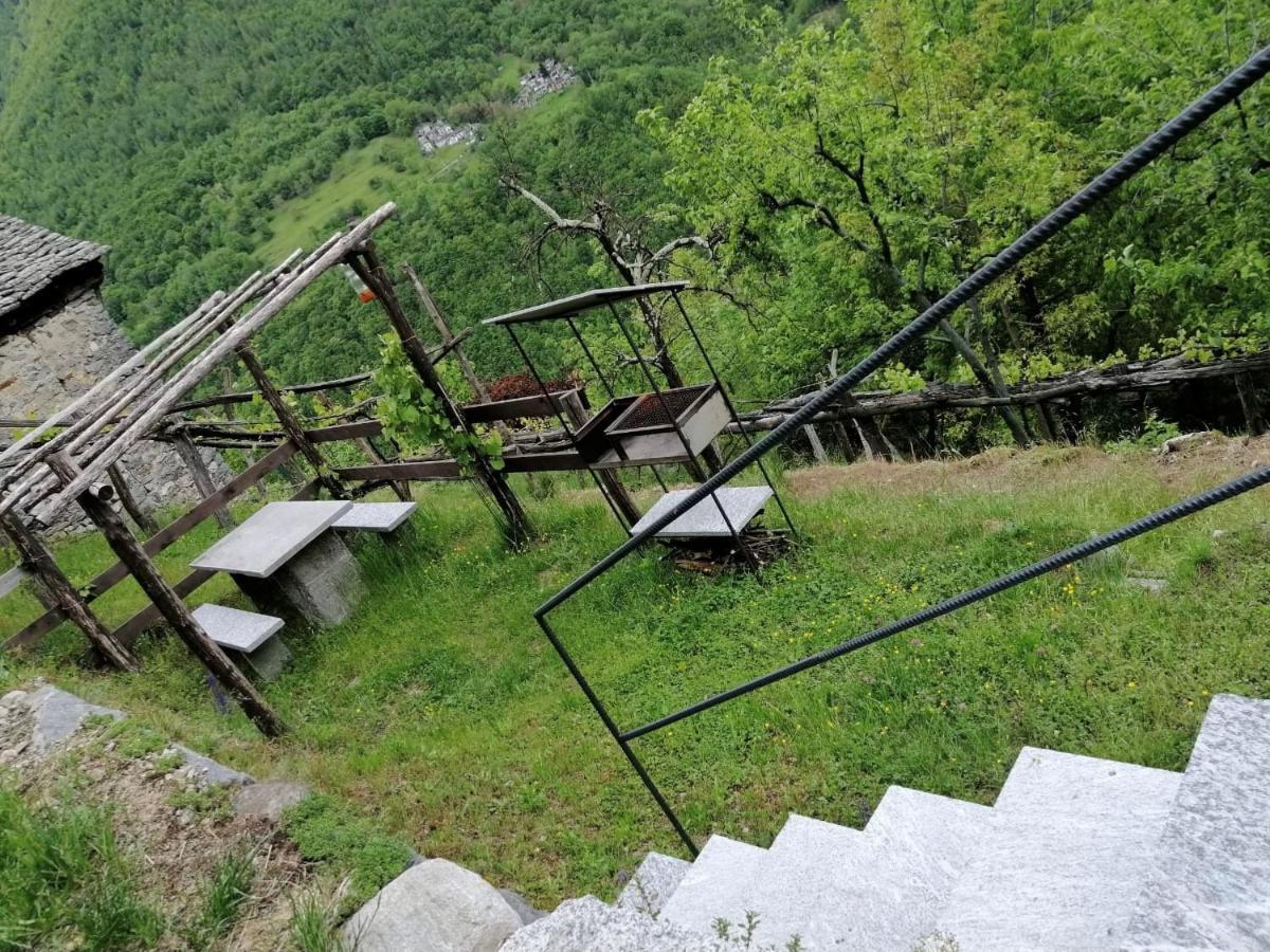 Villa Casa Vacanze La Carbunera Domodossola Exterior foto